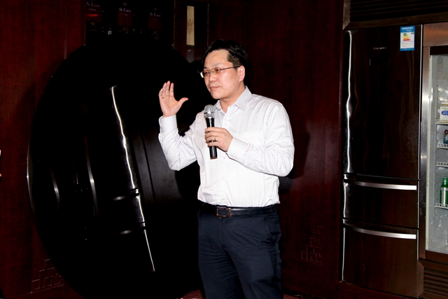 1484183054989923.jpg 薛律演唱.jpg